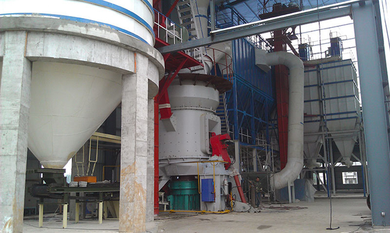 Toz Öğütme için 120kw Düşük Tüketim Dikey Kömür Değirmeni Pulverizer Makinesi