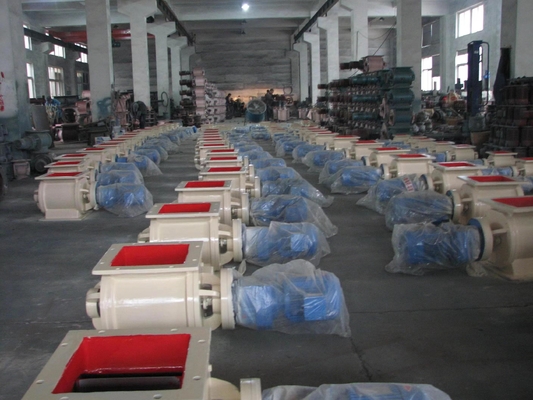 35 - 700m3 / H Dikey Değirmen İçin Döner Hava Kilitli Besleyici Hava Süpürmeli Bilyalı Değirmen